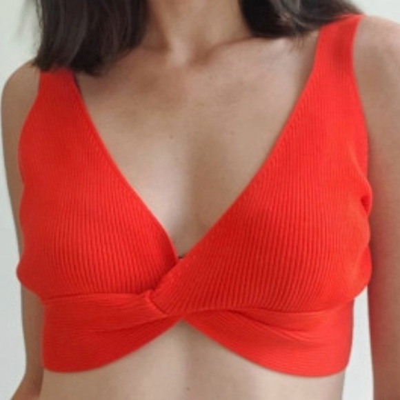 Zara Scarlet Twist-Front Bralette - Picture 6 of 6